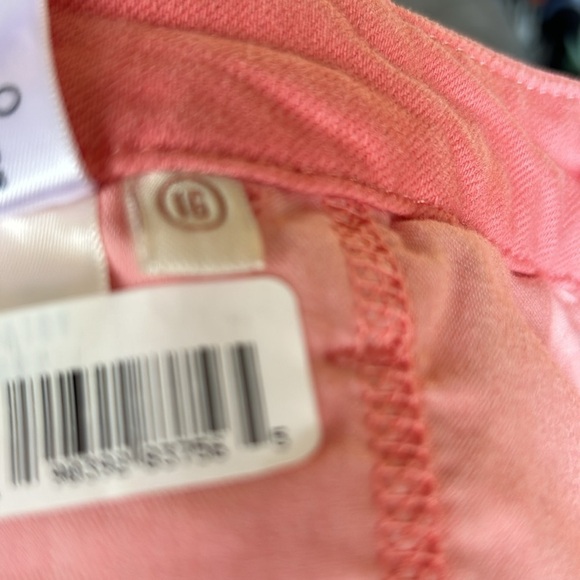 JEN7 by 7 For All Mankind Pink Frayed Hem Denim Shorts - Picture 8 of 10